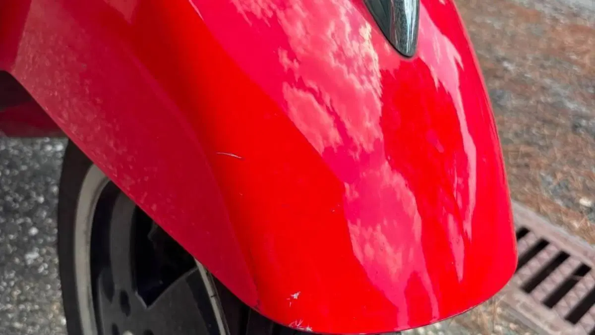 Vespa GTS 300 (2017 - 18)  (14)