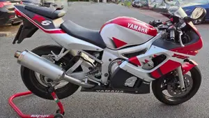 Yamaha YZF R6 (1999 - 00)  (3)