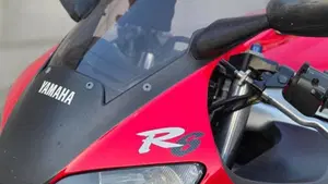 Yamaha YZF R6 (1999 - 00)  (6)