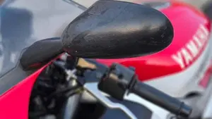 Yamaha YZF R6 (1999 - 00)  (9)