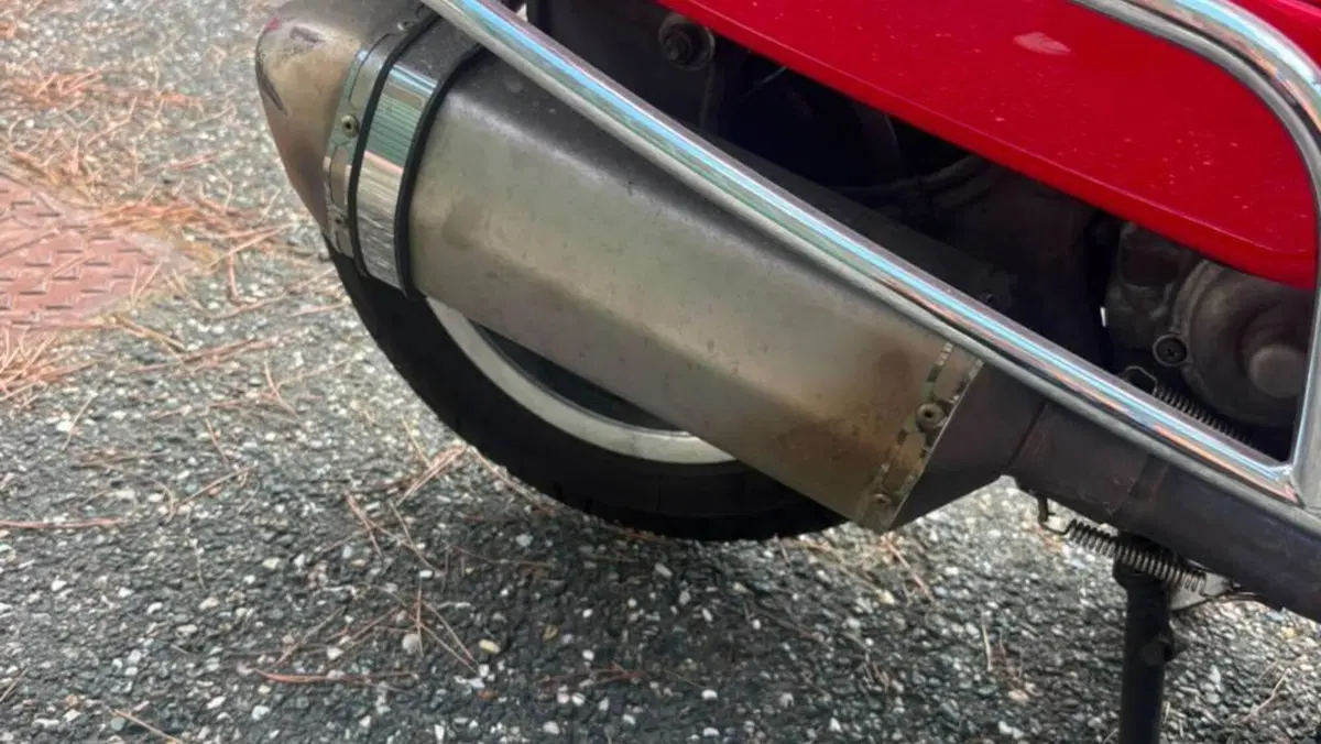 Vespa GTS 300 (2017 - 18)  (6)