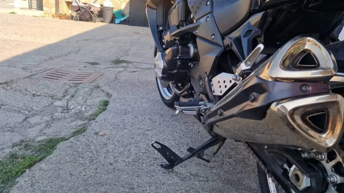 Kawasaki Z 1000 (2007 - 09)  (9)