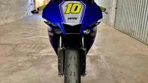 Yamaha YZF R1 (2020 - 25)  (3)
