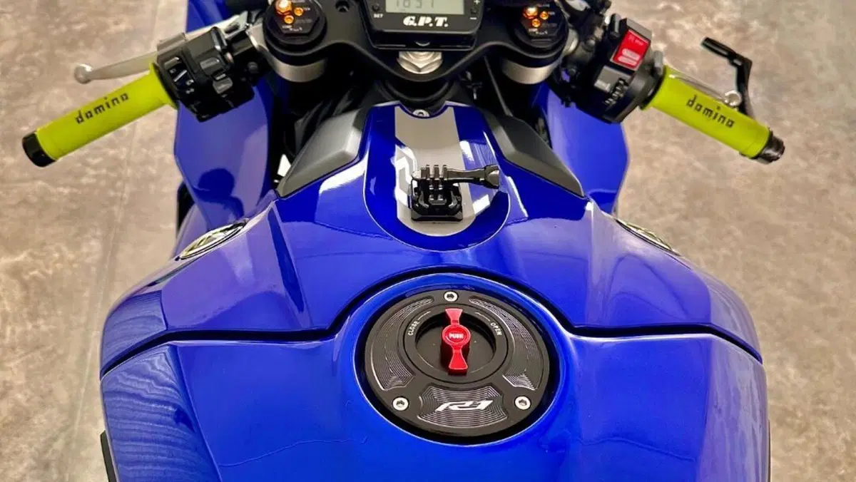 Yamaha YZF R1 (2020 - 25)  (4)