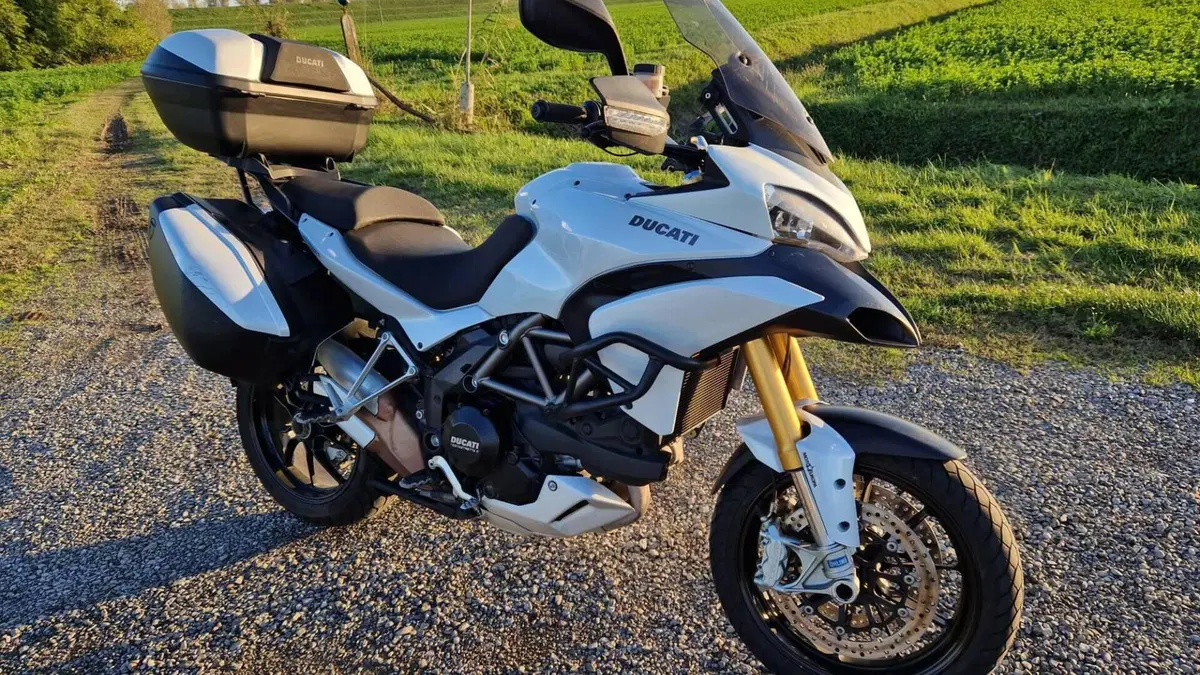 Ducati Multistrada 1200 S Touring (2010 - 12)  (2)