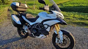 Ducati Multistrada 1200 S Touring (2010 - 12)  (2)