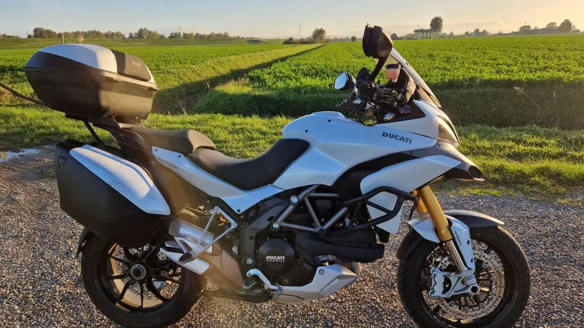 Ducati Multistrada 1200 S Touring (2010 - 12)  (3)