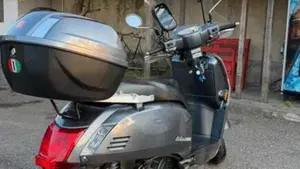 Kymco Like 200i (2009 - 17)  (3)