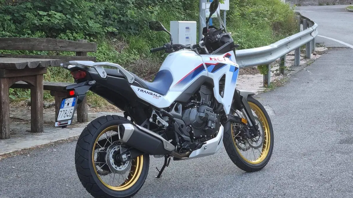 Honda Transalp XL750 (2026)  (4)