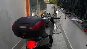 Aprilia Scarabeo 250 (2006 - 11)  (2)