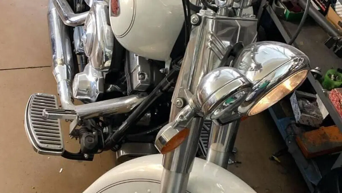 Harley-Davidson 1450 Heritage Classic (1999 - 02) - FLSTC 