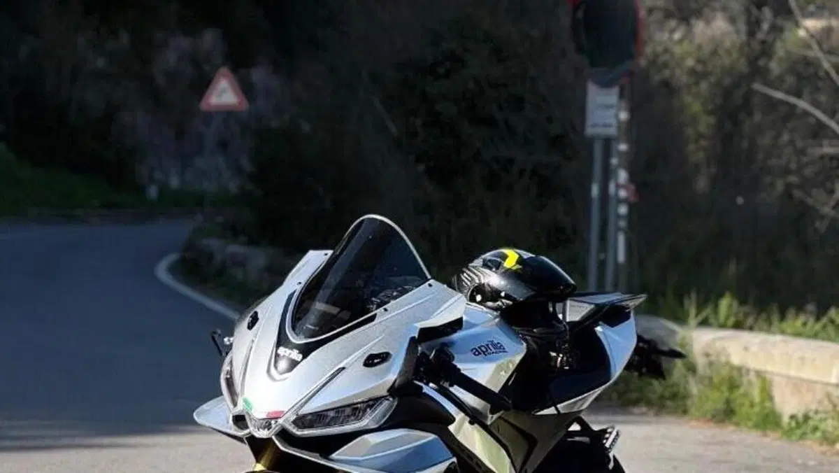 Aprilia RSV4 1100 (2021 - 24)  (3)