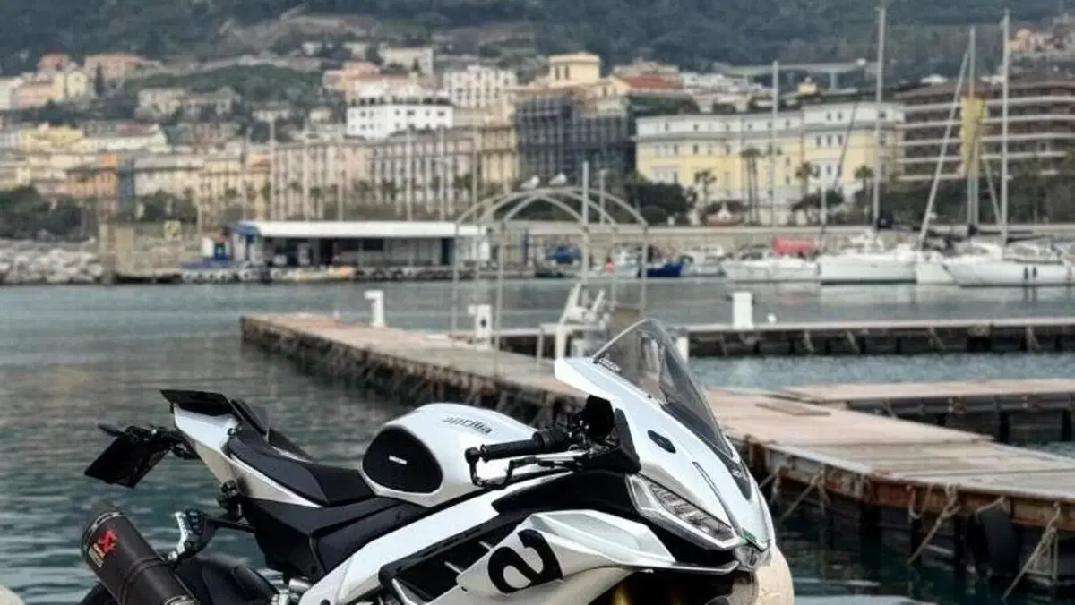 Aprilia RSV4 1100 (2021 - 24)  (4)