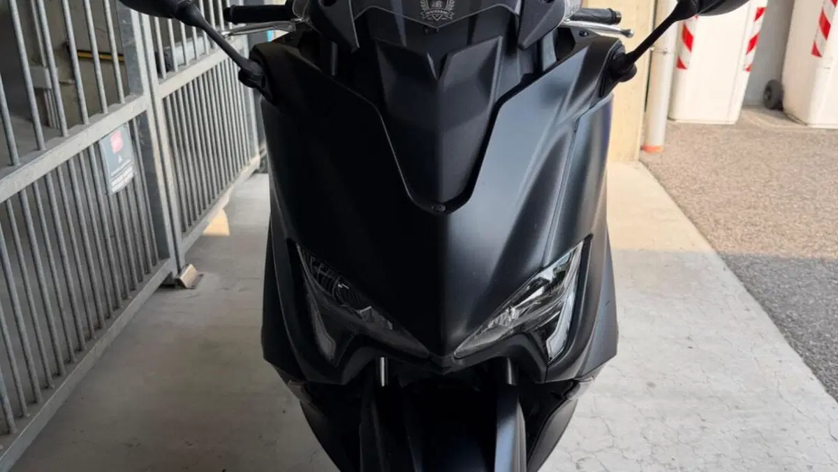 Yamaha T-Max 560 (2022 - 24)  (3)
