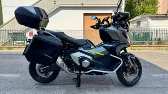 Honda X-ADV 750 DCT Travel (2021 - 24) usata