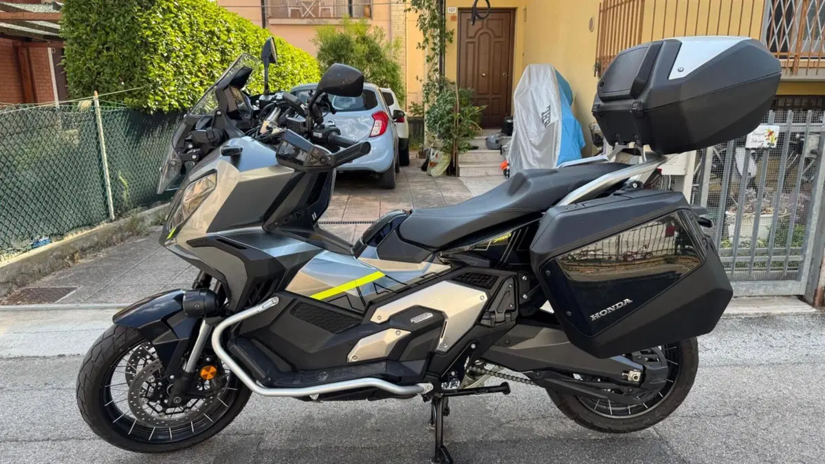 Honda X-ADV 750 DCT Travel (2021 - 24)  (2)