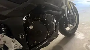Suzuki GSR 750 Z SP ABS (2015 - 16)  (6)