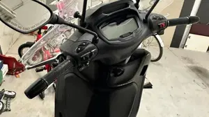 Piaggio Beverly 310 S (2025 - 26)  (5)
