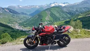 Triumph Street Triple 765 RS (2023 - 26)  (2)