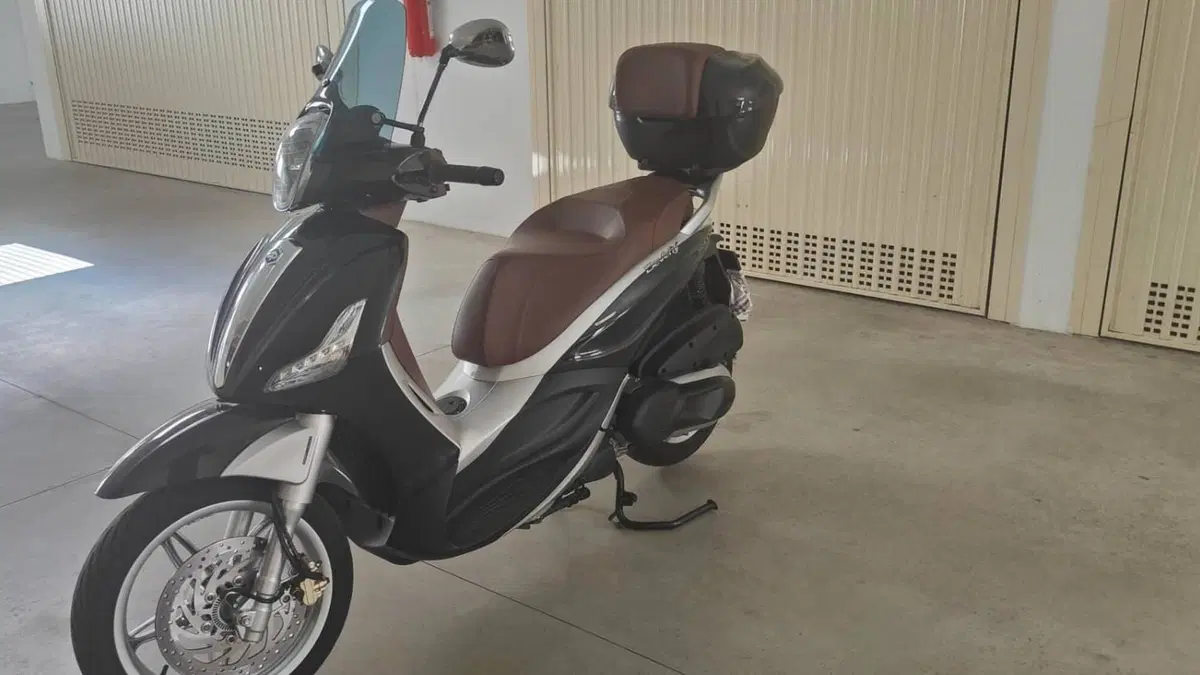 Piaggio Beverly 350 ABS (2016 - 20)  (5)
