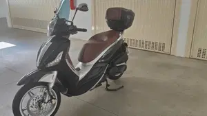 Piaggio Beverly 350 ABS (2016 - 20)  (5)