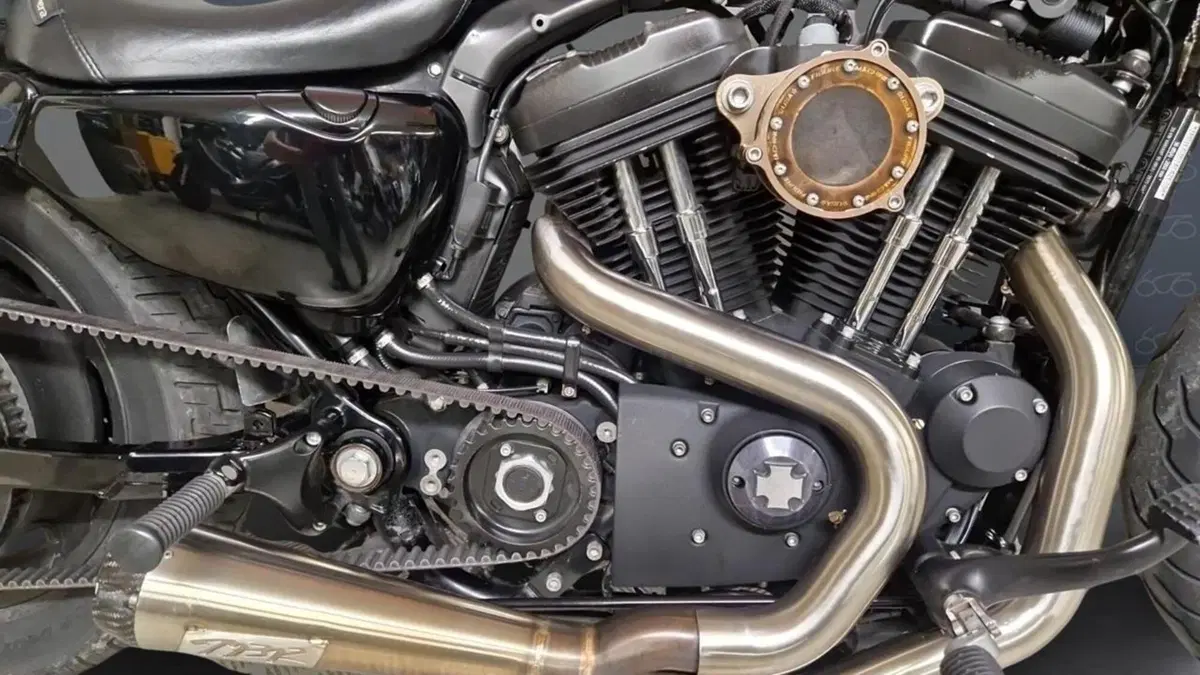 Harley-Davidson 1200 Forty-Eight (2010 - 15)  (5)