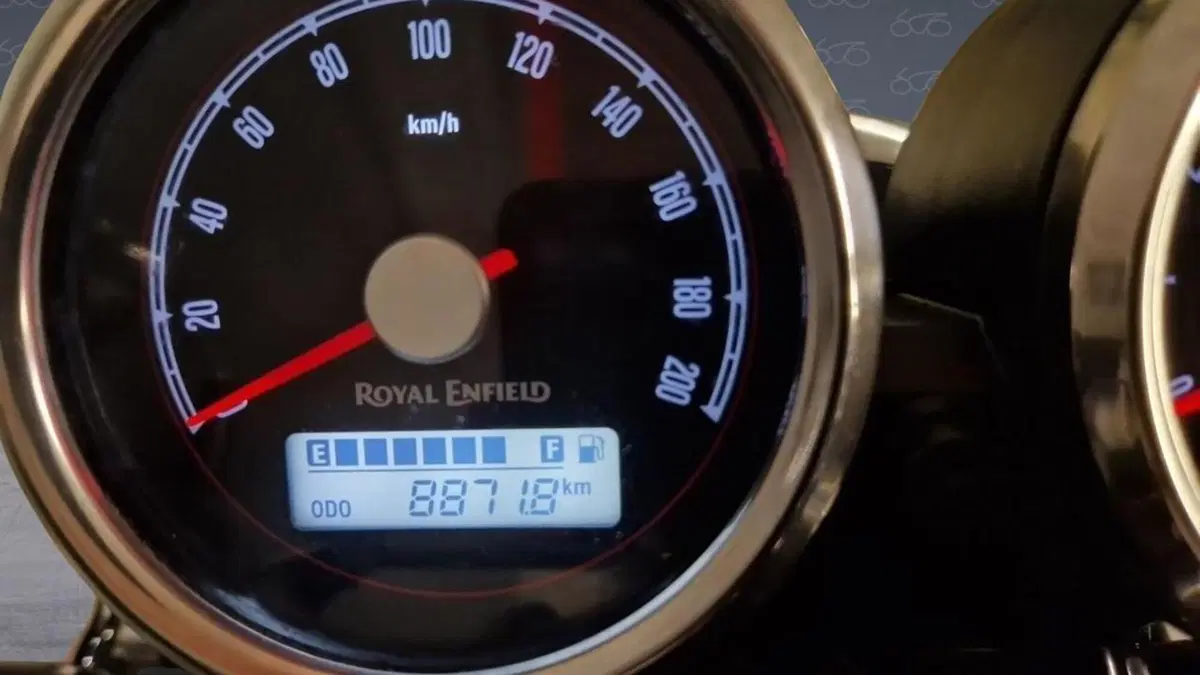 Royal Enfield Interceptor 650 (2021 - 26)  (6)
