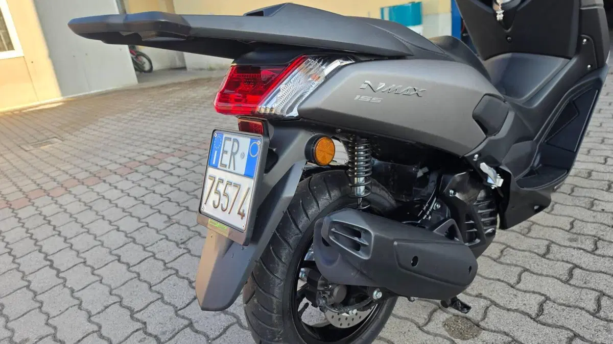 Yamaha N-Max 155 (2017 - 20)  (2)