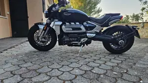 Triumph Rocket 3 R (2019 - 20)  (3)