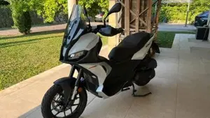 Aprilia SR GT 400 (2026)  (3)