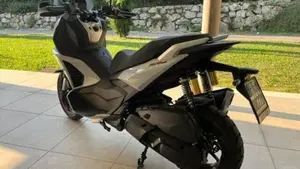 Aprilia SR GT 400 (2026)  (5)