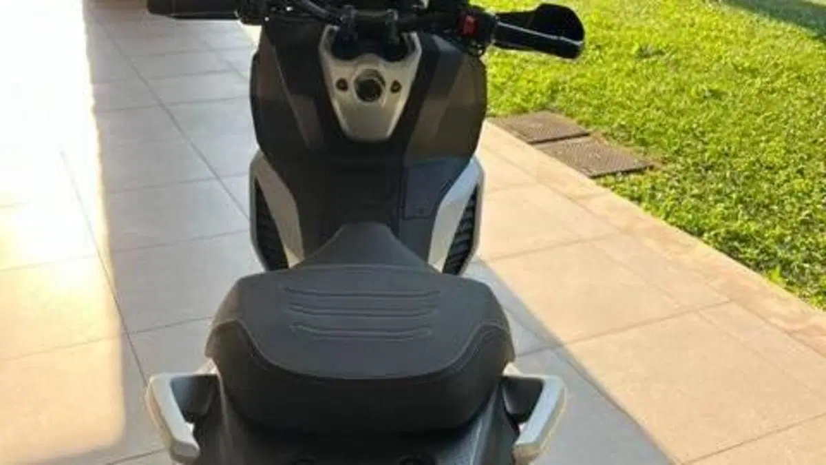 Aprilia SR GT 400 (2026)  (6)