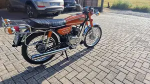 Yamaha   (3)