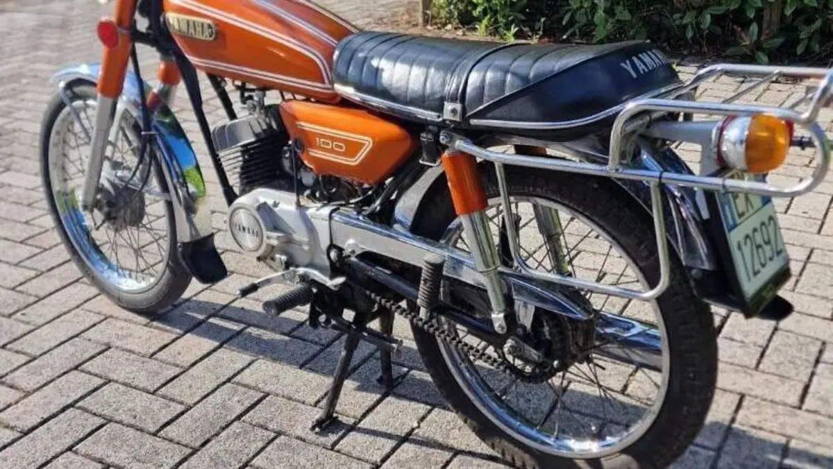 Yamaha   (8)