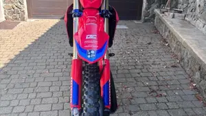 Honda CRF 250RX Enduro Special (2024)  (4)