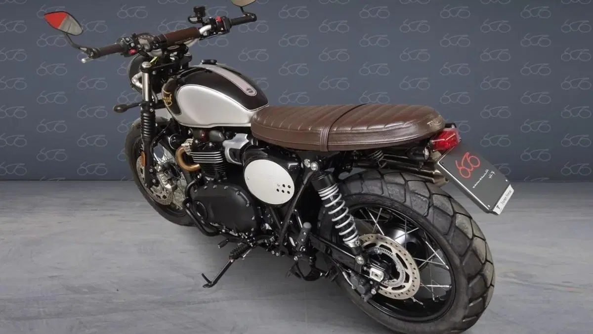 Triumph Scrambler 900 Icon Edition (2025 - 26)  (3)