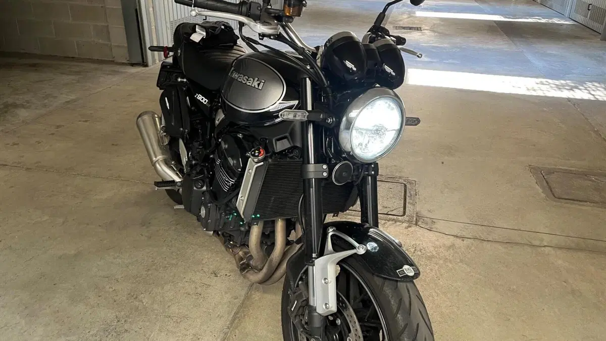 Kawasaki Z 900 RS (2022 - 25)  (3)