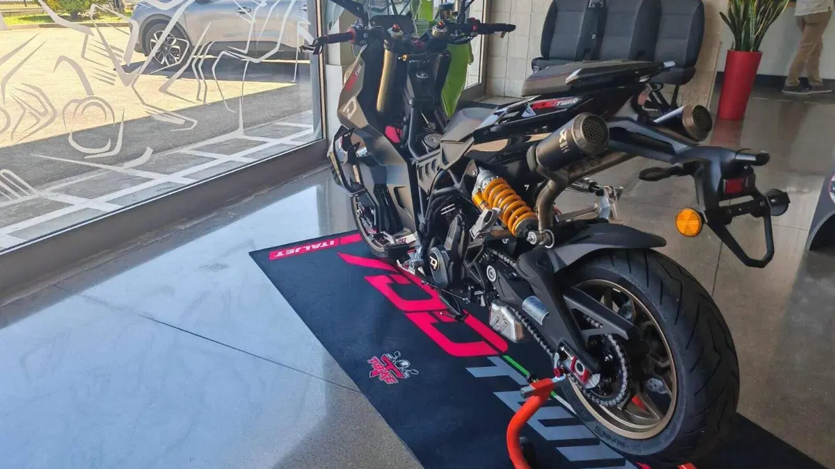 Italjet Moto Dragster 700 Twin Limited Factory Edition (2024 - 25)  (2)