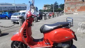 Vespa GTS 250 i.e.  (3)