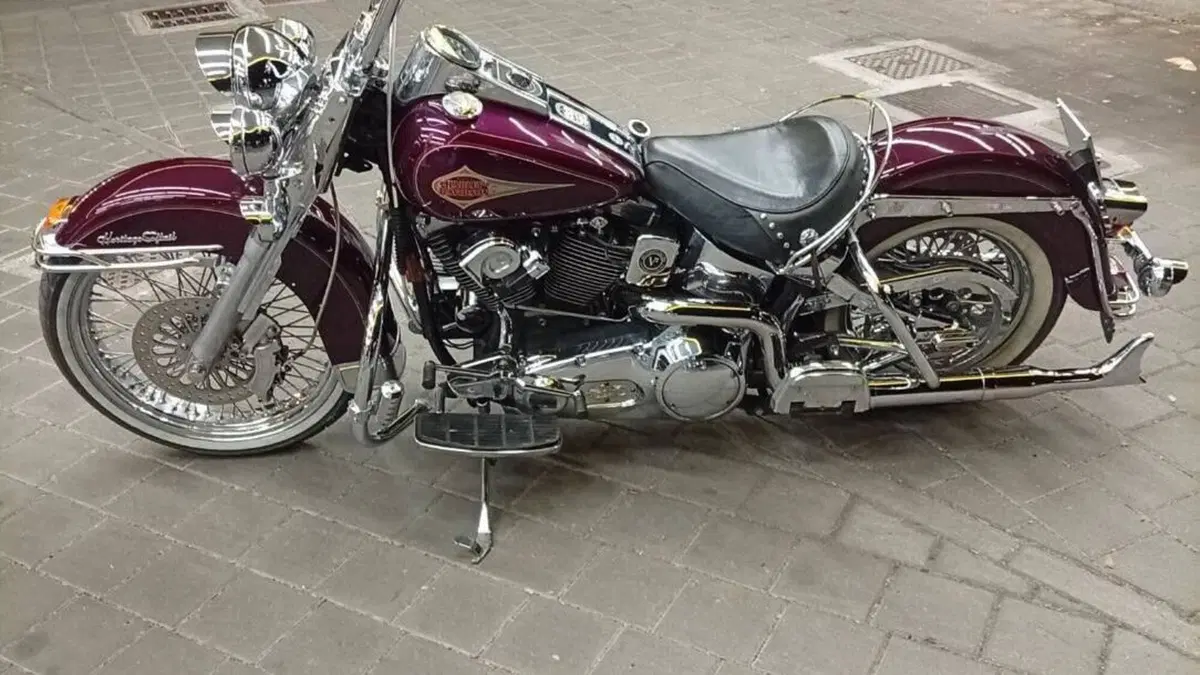 Harley-Davidson 1340 Heritage Classic (1984 - 98) - FLSTC  (4)