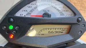 Kawasaki ER-6N (2009 - 11)  (6)