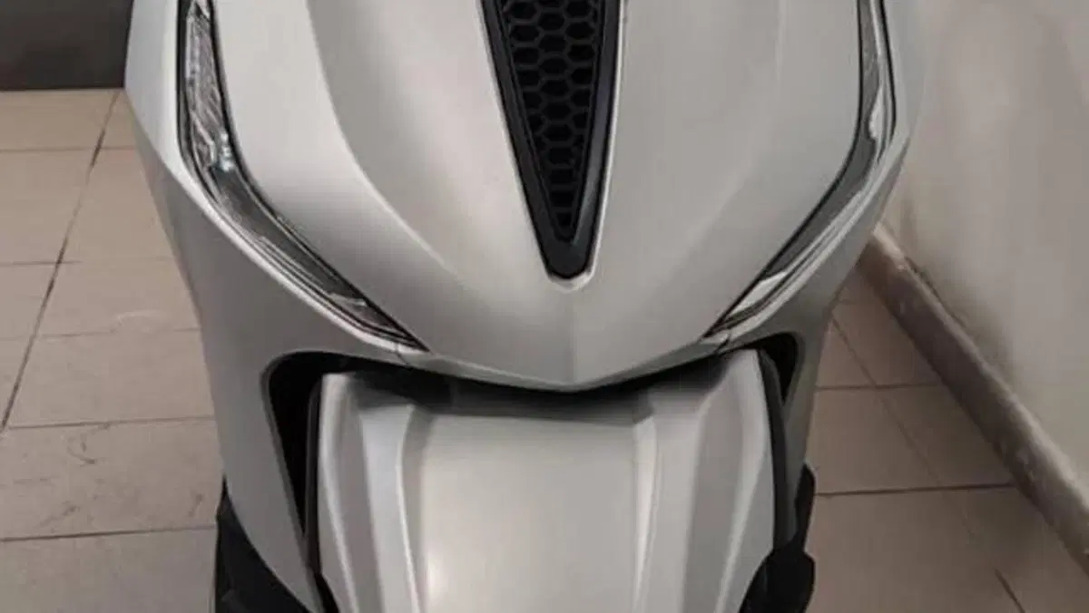 Piaggio Beverly 300 ABS-ASR (2021 - 25)  (11)