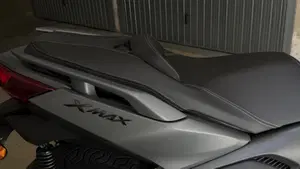 Yamaha X-Max 300 (2025 - 26)  (3)