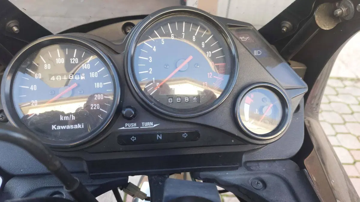 Kawasaki   (4)