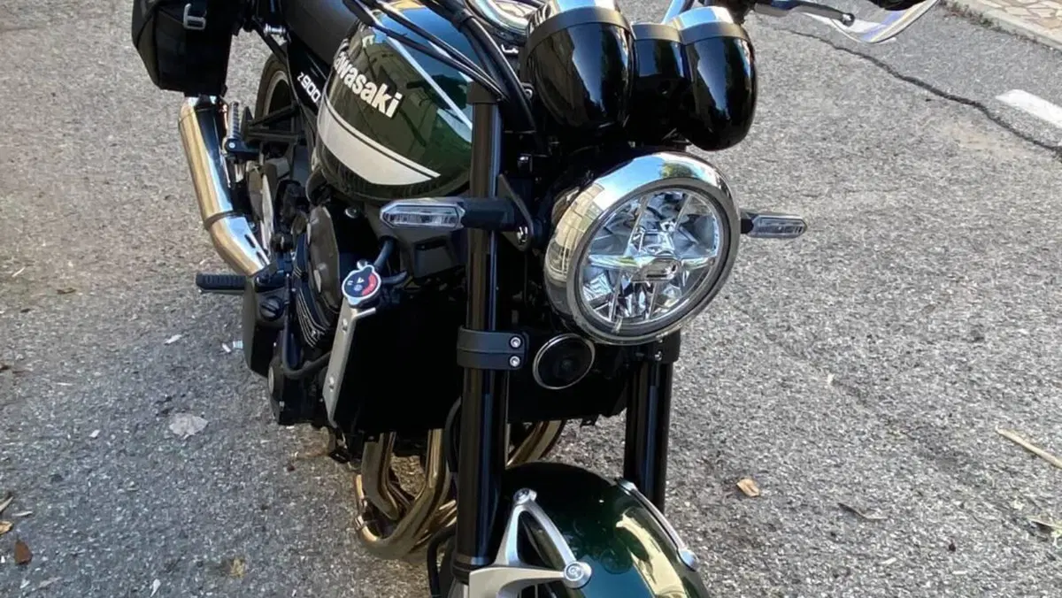 Kawasaki Z 900 RS (2022 - 25)  (5)