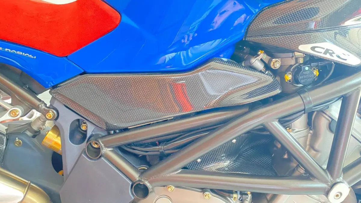 MV Agusta Brutale 910 S (2005 - 11)  (5)