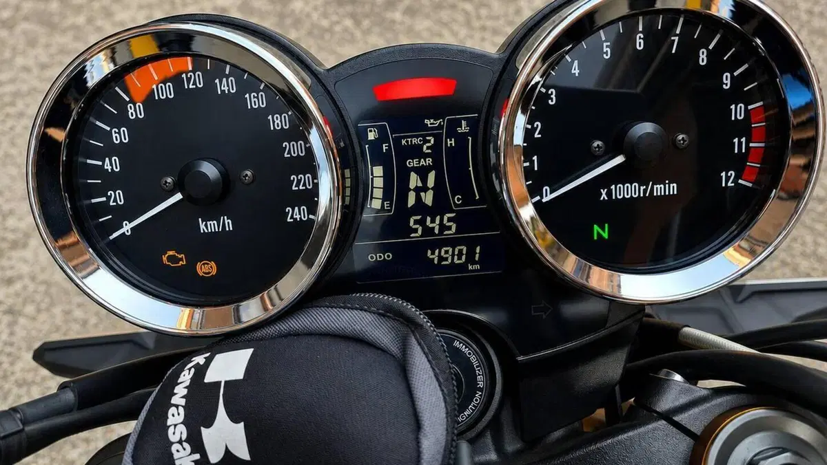 Kawasaki Z 900 RS SE (2022 - 25)  (5)