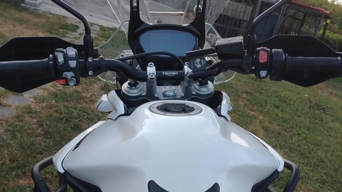 Triumph Tiger 800 XRt (2018 - 20)  (6)