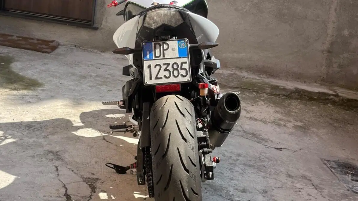 Kawasaki Z 750 (2007 - 14)  (4)