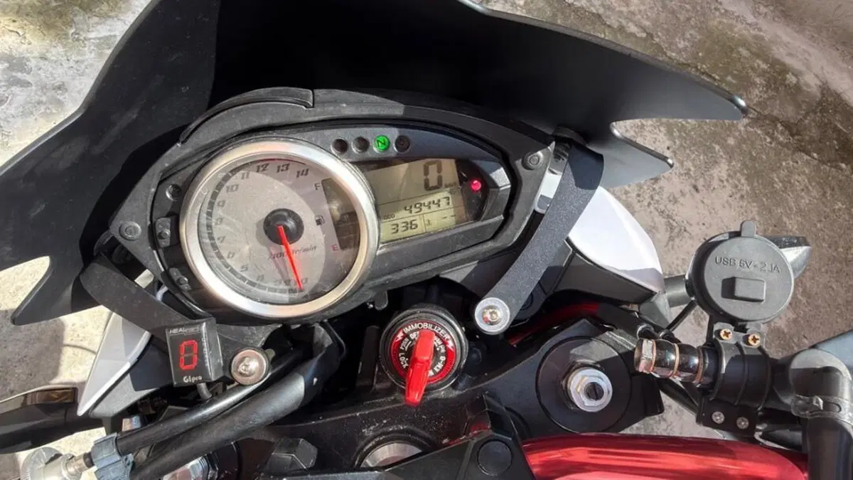 Kawasaki Z 750 (2007 - 14)  (5)